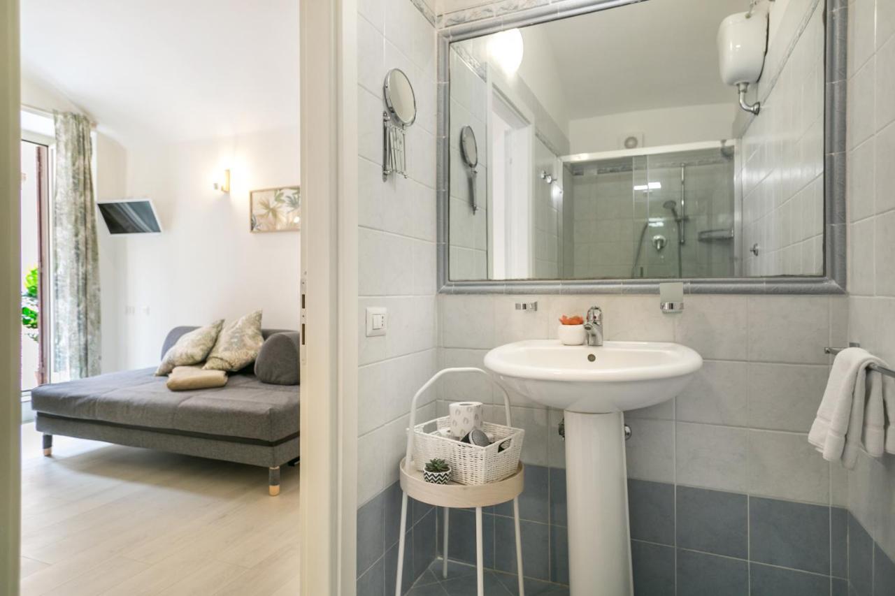 روما White Candia Guesthouse المظهر الخارجي الصورة